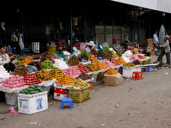 attraction-Shopping In Battambang Market 2.jpg